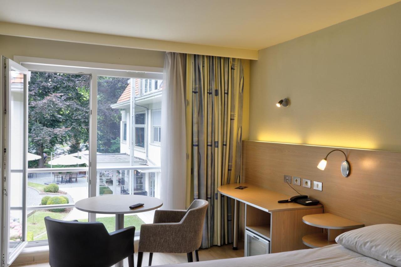 Auberge Du Vieux Cedre, Enghien-Belgique Екстериор снимка