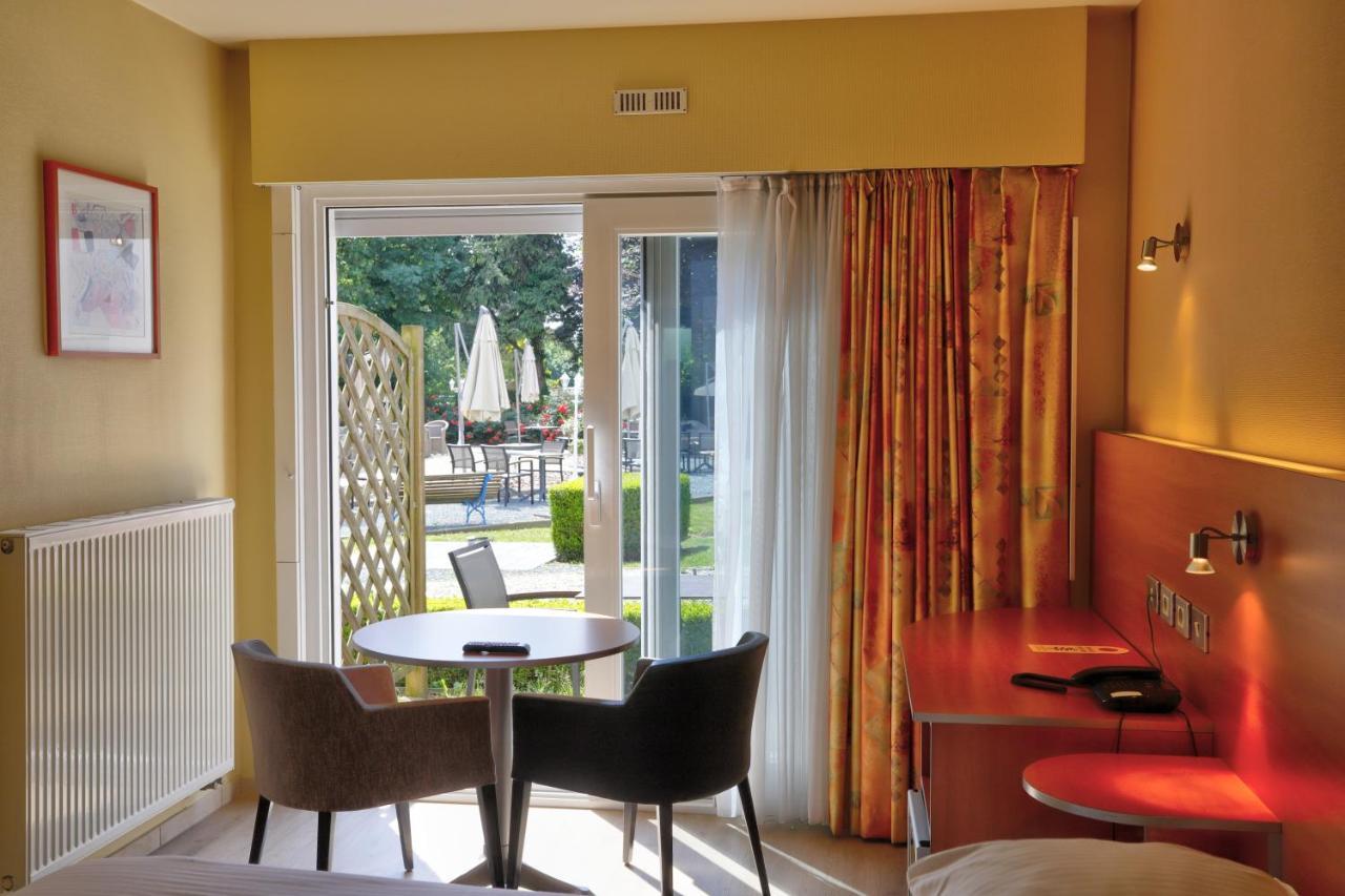 Auberge Du Vieux Cedre, Enghien-Belgique Екстериор снимка